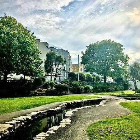 Palm Court B&B Ilfracombe Bagian luar foto