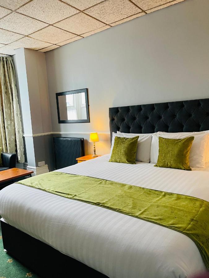 Palm Court B&B Ilfracombe Bagian luar foto