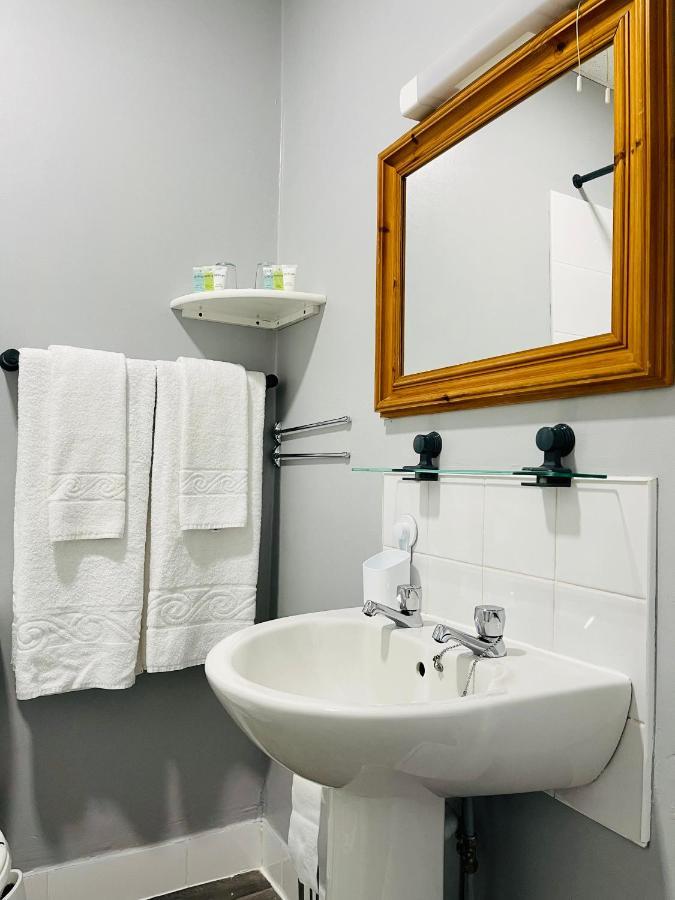 Palm Court B&B Ilfracombe Bagian luar foto