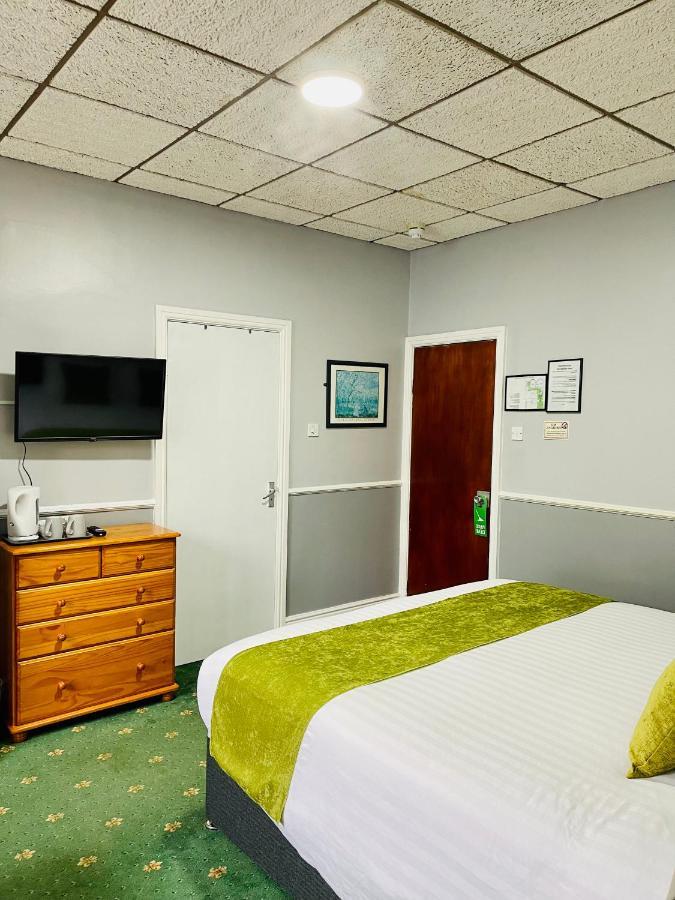 Palm Court B&B Ilfracombe Bagian luar foto