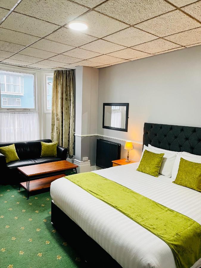 Palm Court B&B Ilfracombe Bagian luar foto