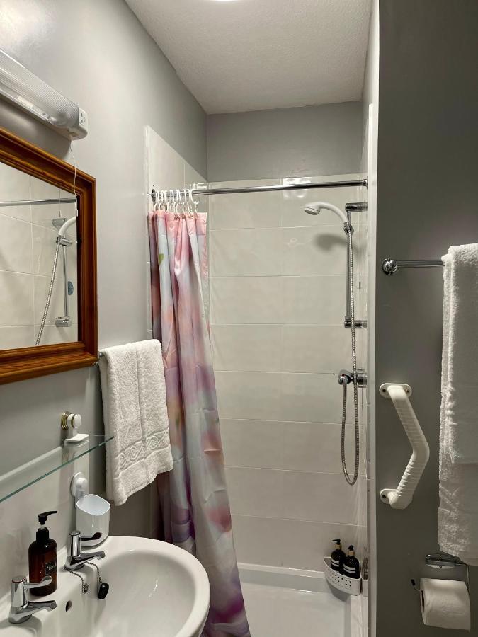 Palm Court B&B Ilfracombe Bagian luar foto