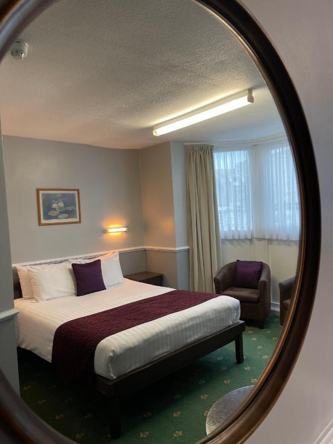 Palm Court B&B Ilfracombe Bagian luar foto
