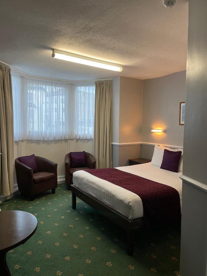 Palm Court B&B Ilfracombe Bagian luar foto