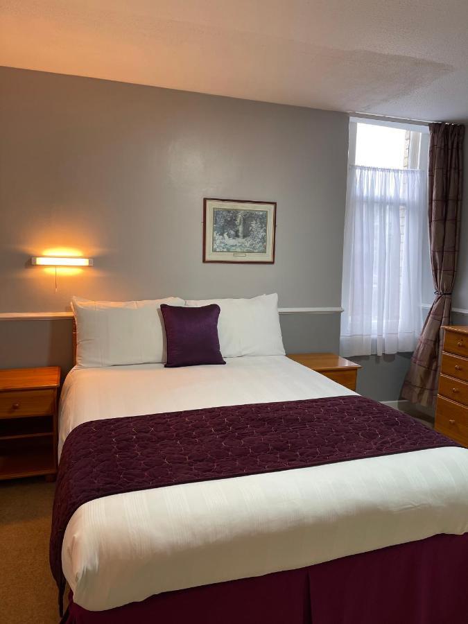 Palm Court B&B Ilfracombe Bagian luar foto