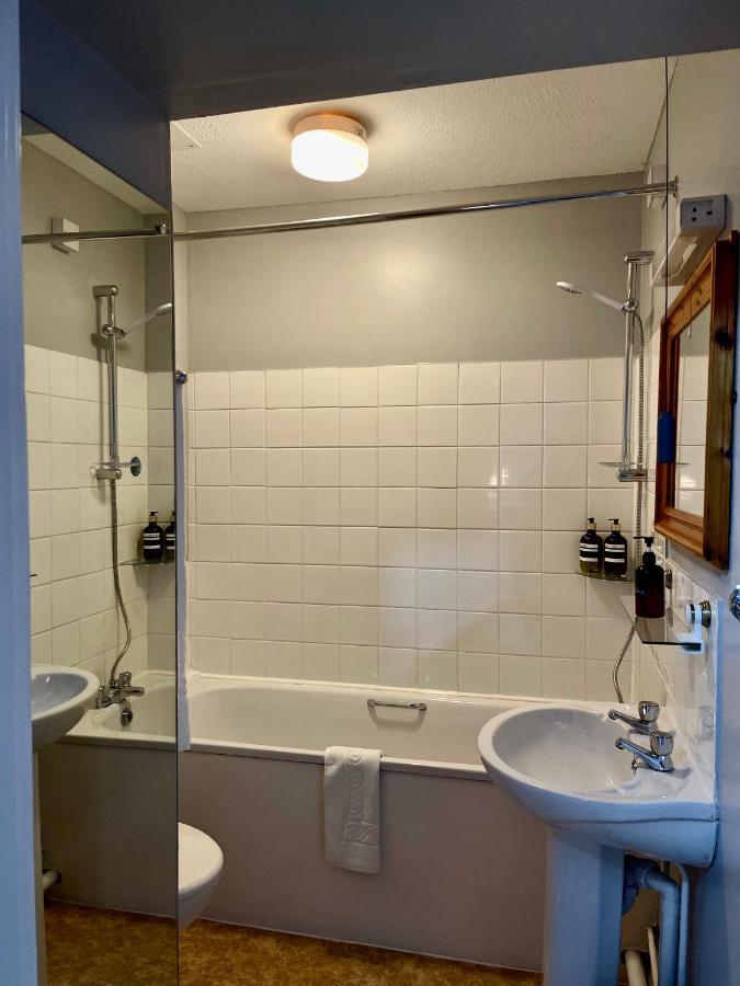 Palm Court B&B Ilfracombe Bagian luar foto