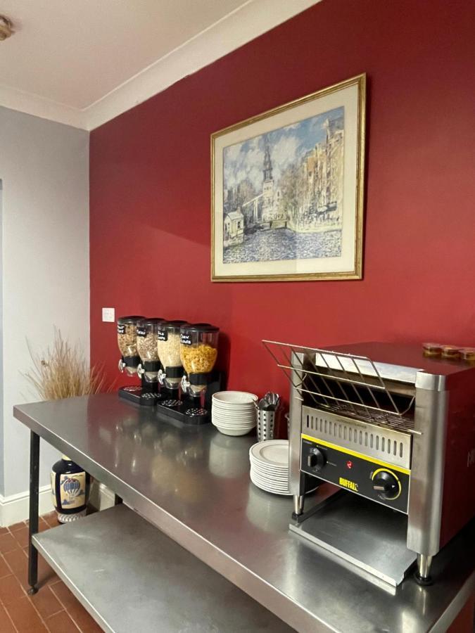 Palm Court B&B Ilfracombe Bagian luar foto