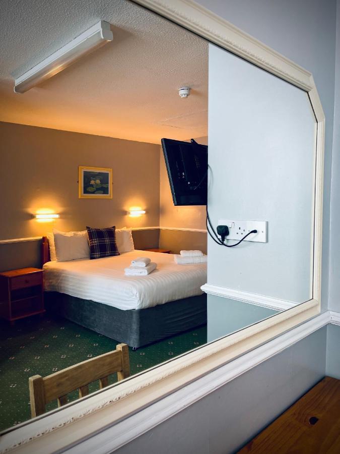 Palm Court B&B Ilfracombe Bagian luar foto