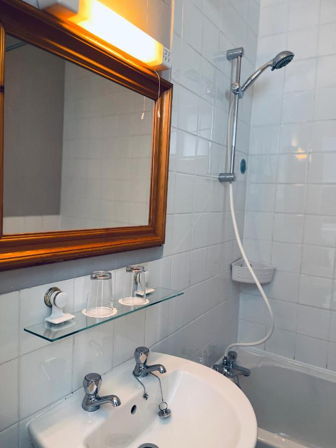 Palm Court B&B Ilfracombe Bagian luar foto